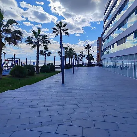 Mit Pool Und Parking Naehe Playa Del Cura, 아파트 또레비에하